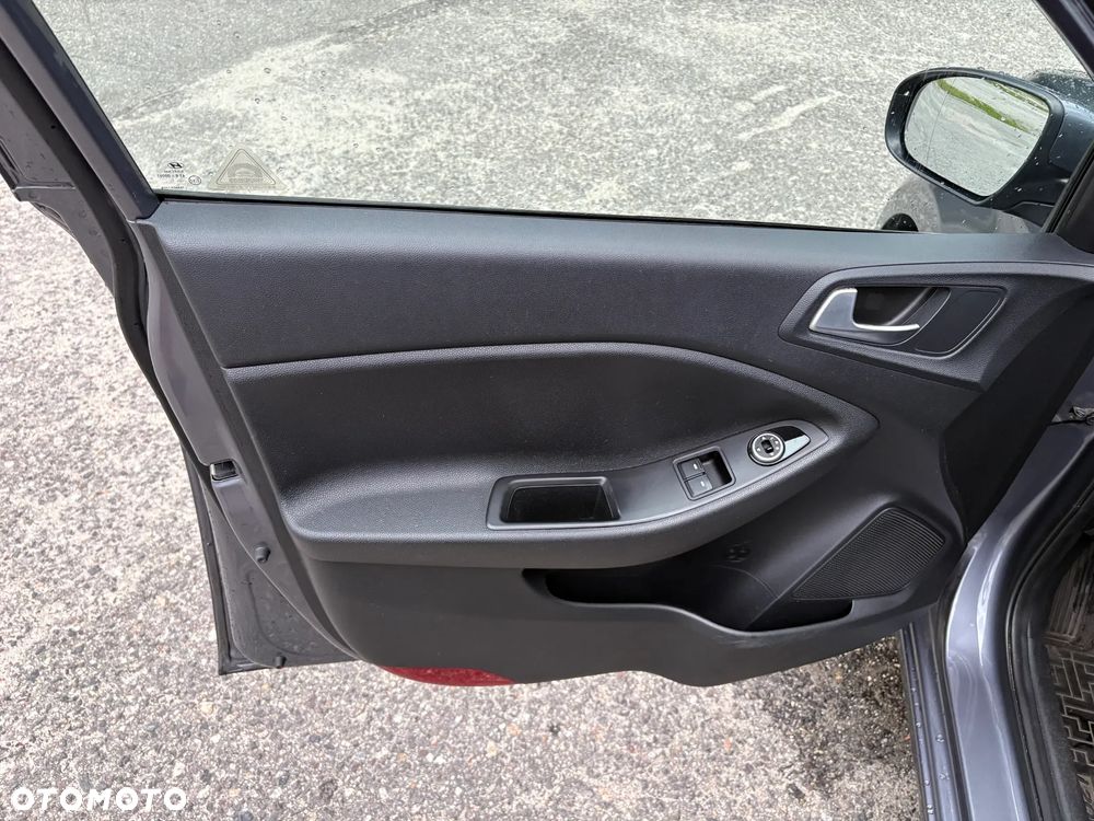 Hyundai i20 - 15
