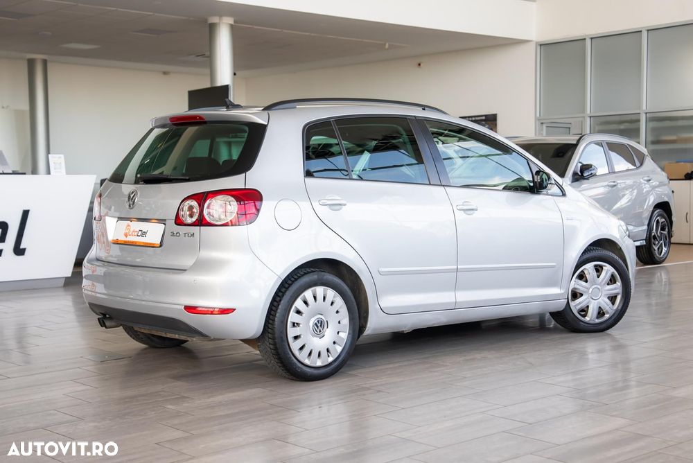 Volkswagen Golf Plus - 11