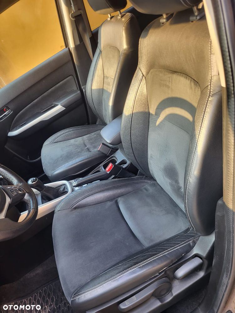 Suzuki Vitara 1.6 Premium 4WD - 8