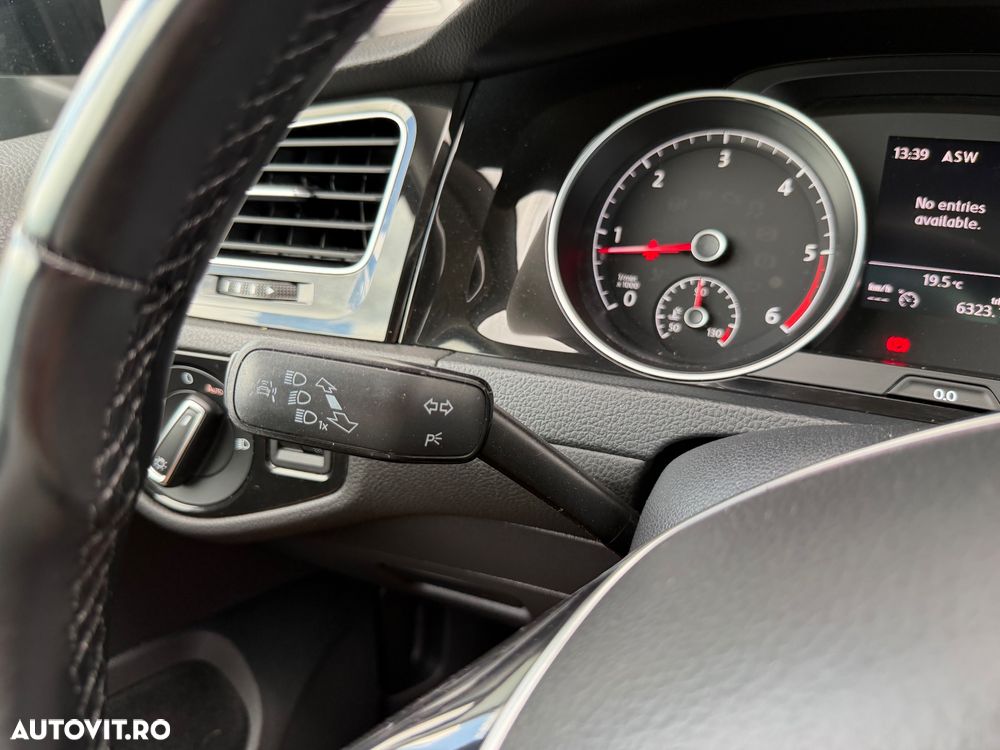 Volkswagen Golf 1.6 TDI DPF BMT Highline - 29