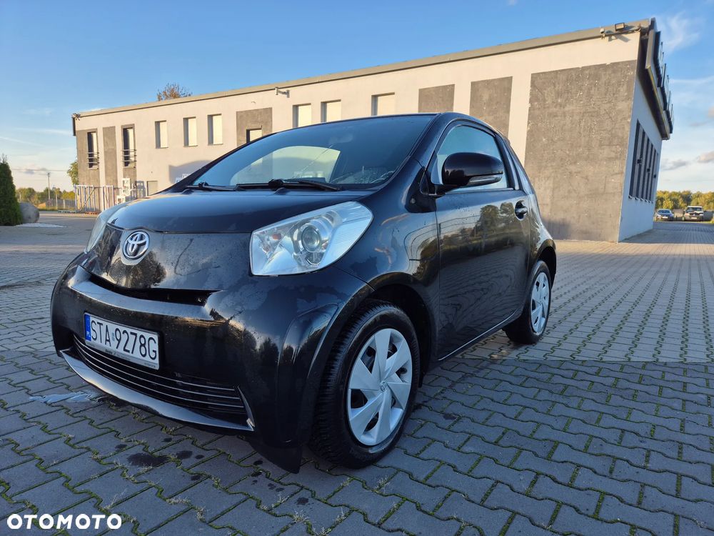 Toyota iQ
