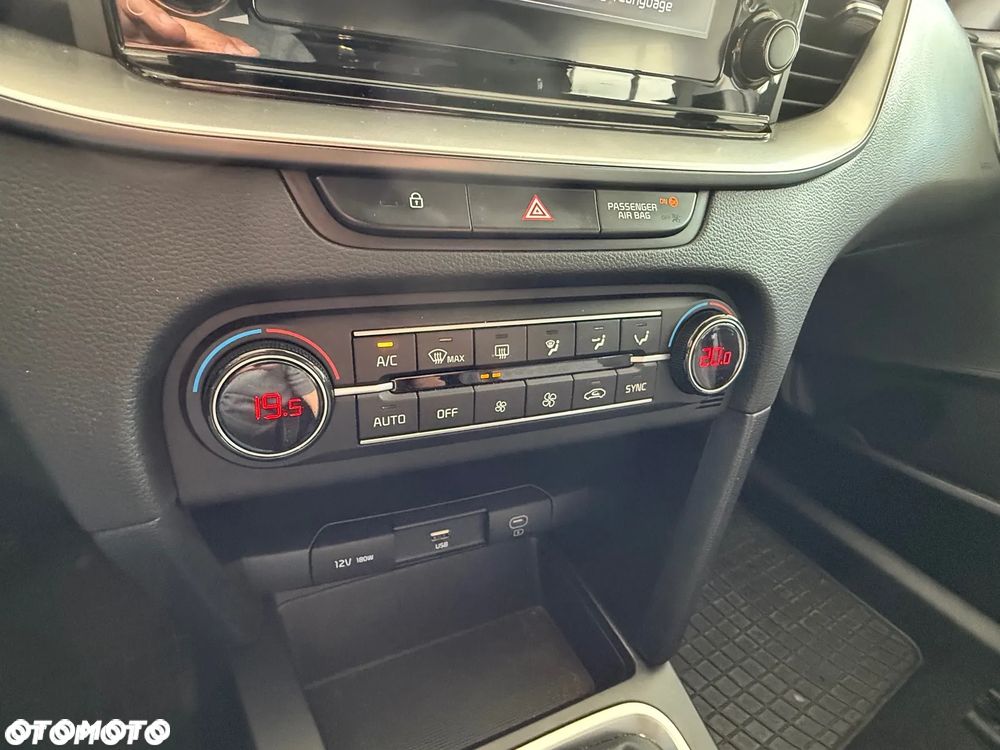 Kia XCeed 1.5 T-GDI M - 11