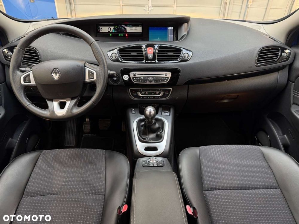 Renault Scenic - 8