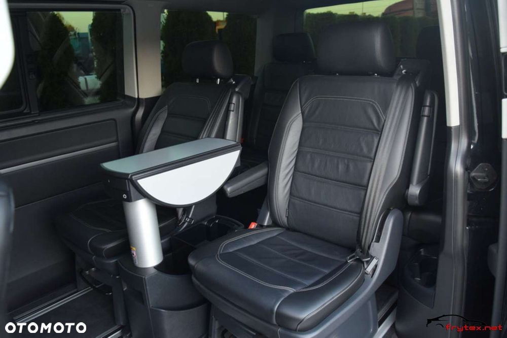 Volkswagen Multivan - 23