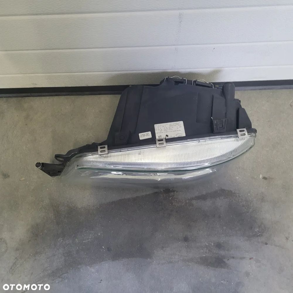 LAMPA XENON MAN TGX LH.81.25101-6515 - 2