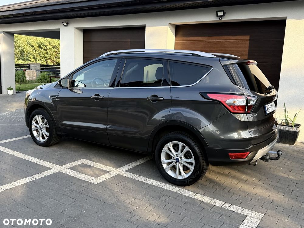 Ford Kuga 1.5 EcoBoost 2x4 ST-Line - 4