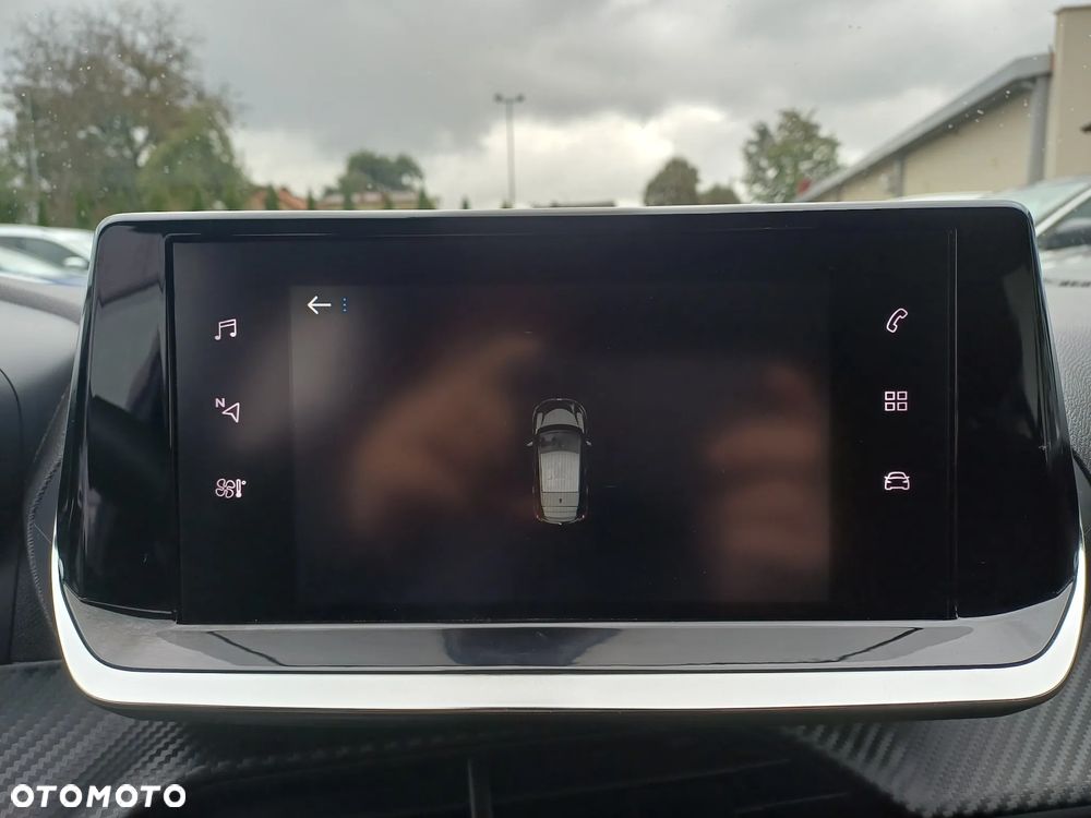 Peugeot 208 PureTech 100 Allure - 19