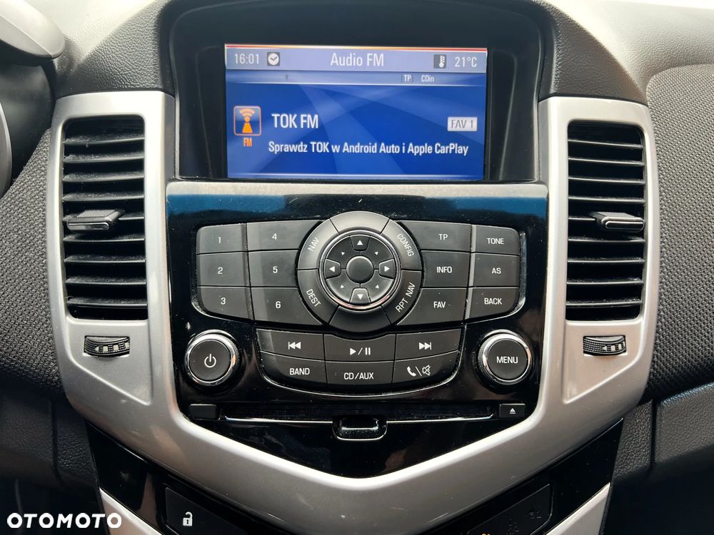 Chevrolet Cruze 1.4 T LTZ - 29