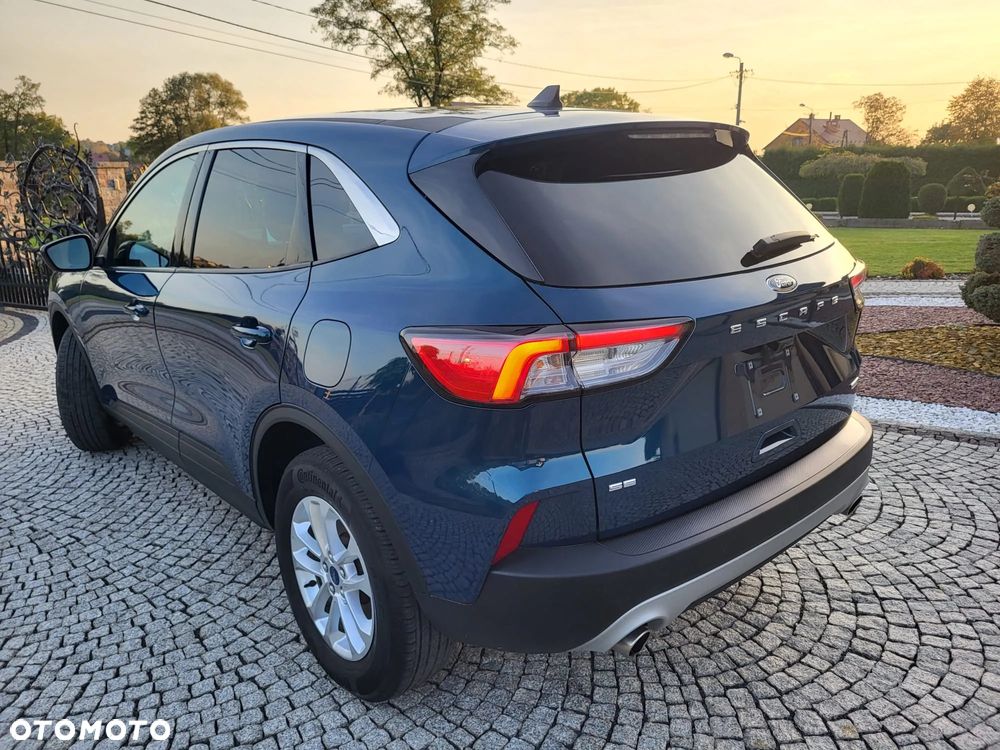 Ford Kuga - 27