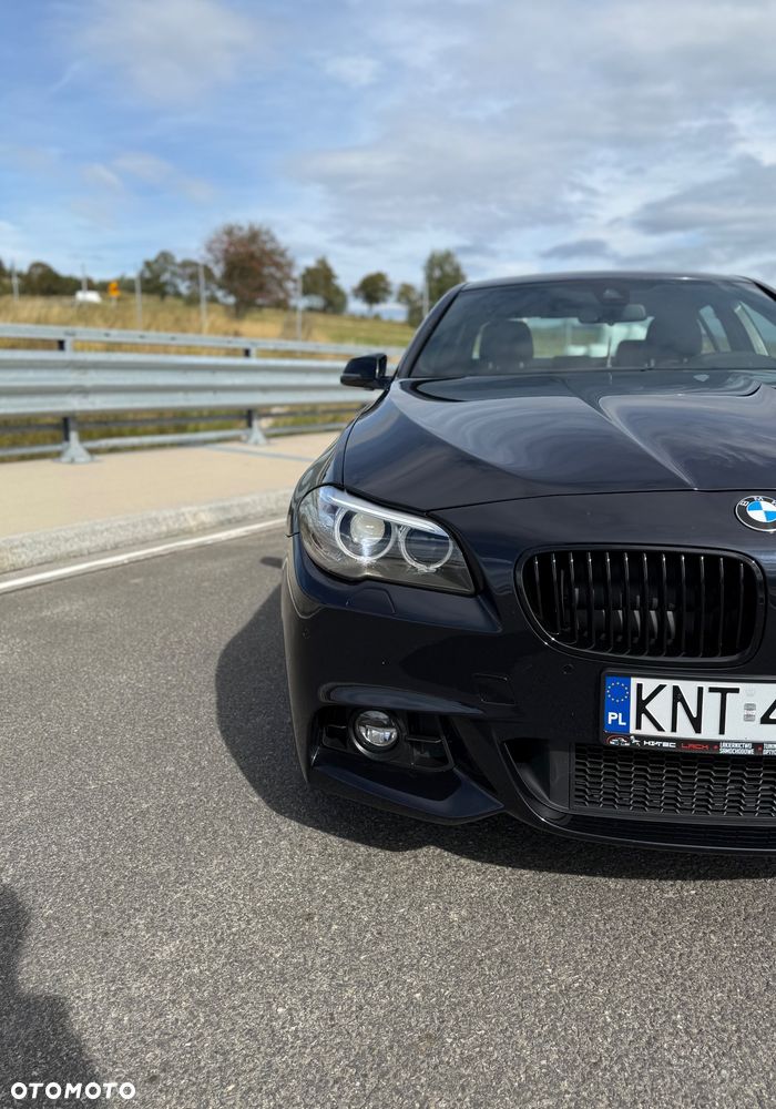 BMW Seria 5 525d xDrive - 1