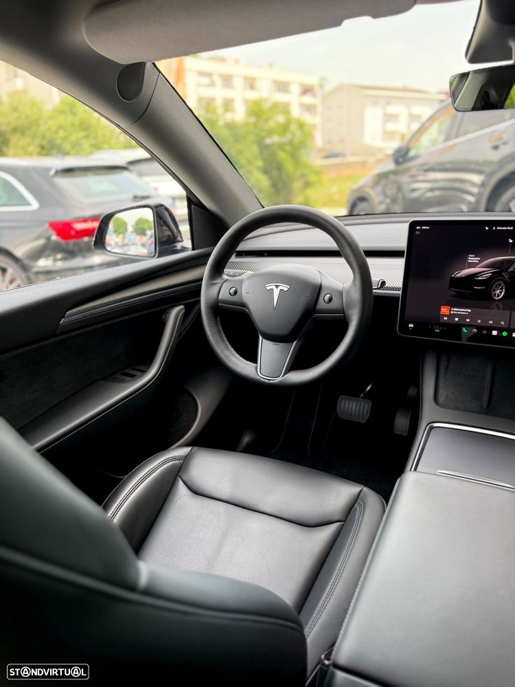 Tesla Model Y Long Range Tração Integral - 29