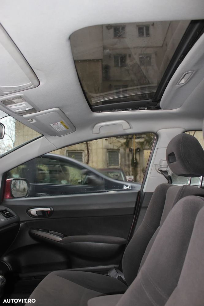 Honda Civic 1.8 S - 5