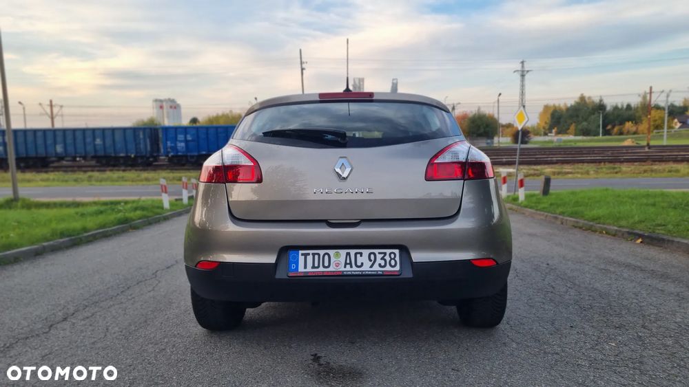 Renault Megane 1.6 16V 100 Authentique - 8