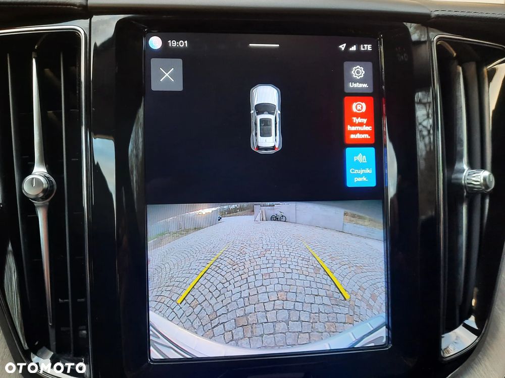 Volvo XC 60 B4 B Inscription - 33