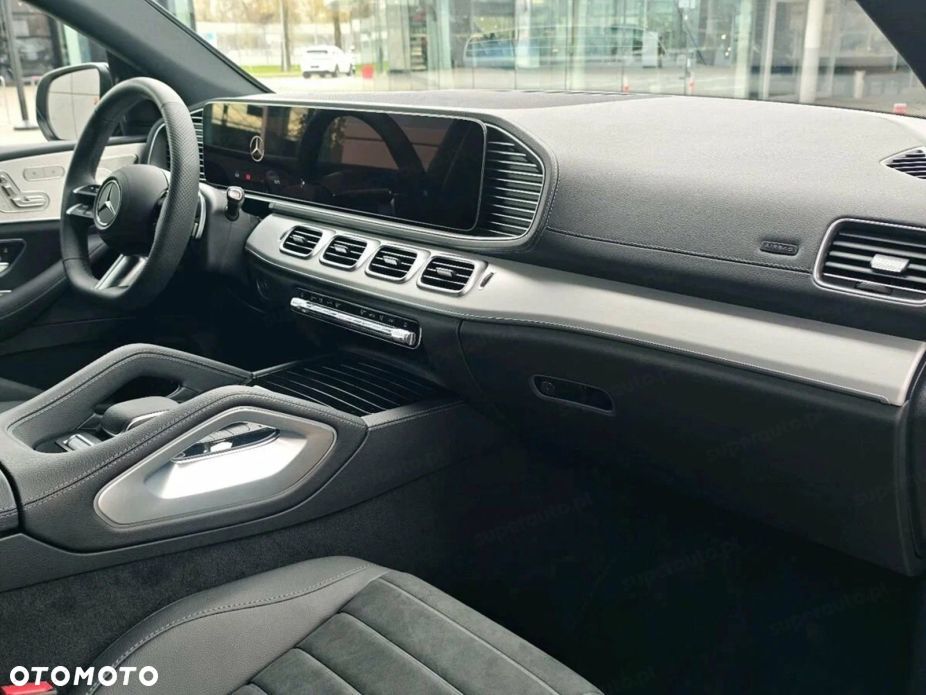 Mercedes-Benz GLE - 14