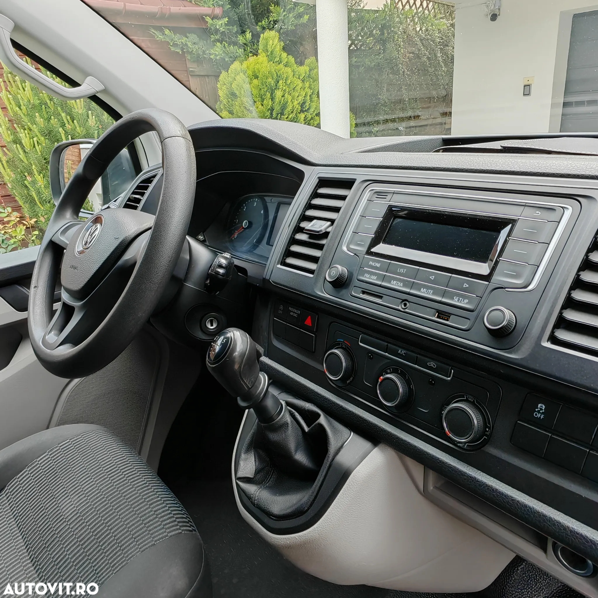 Volkswagen Transporter - 16