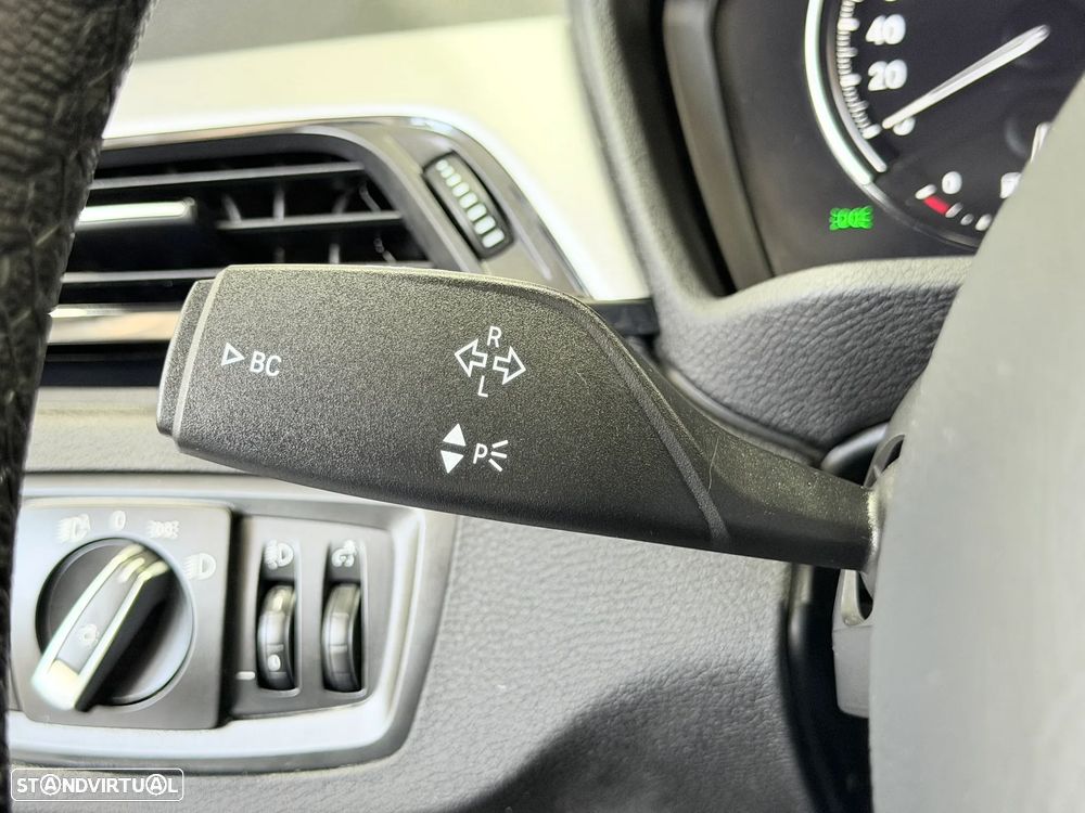 BMW X1 16 d sDrive Advantage - 22