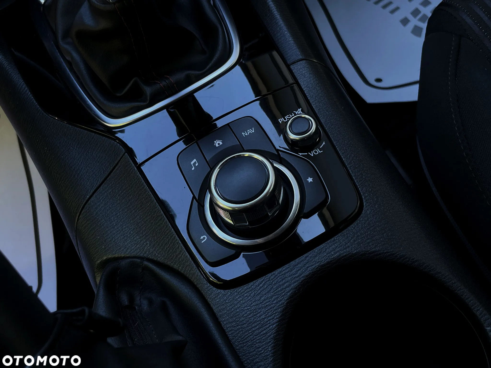 Mazda 3 2.0 Skymotion - 32