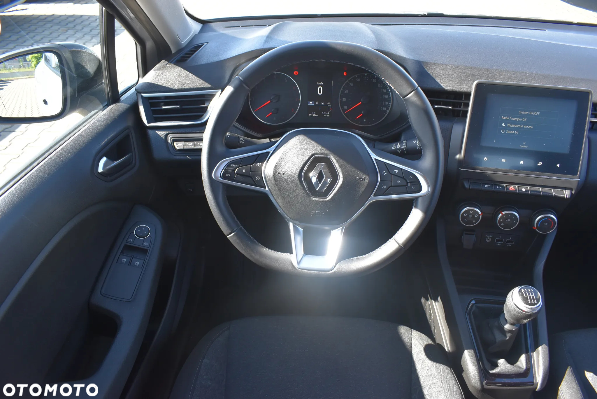 Renault Clio 1.0 TCe Equilibre - 22