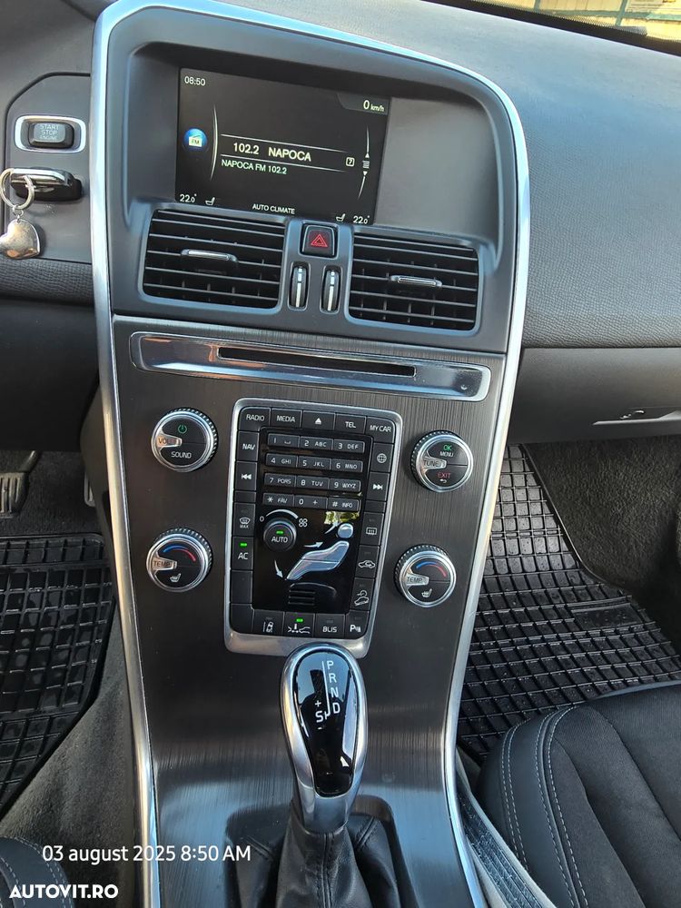 Volvo XC 60 D4AWD Momentum - 5