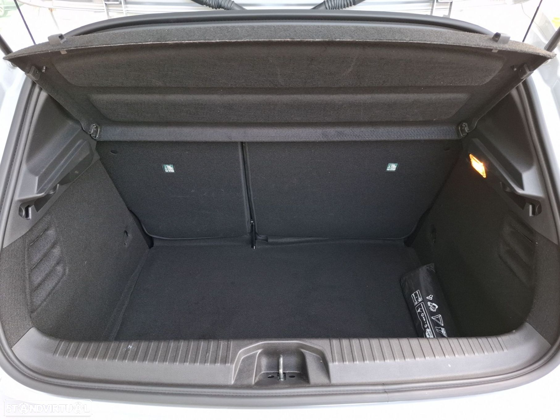 Renault Clio 1.0 TCe Techno Bi-Fuel - 22