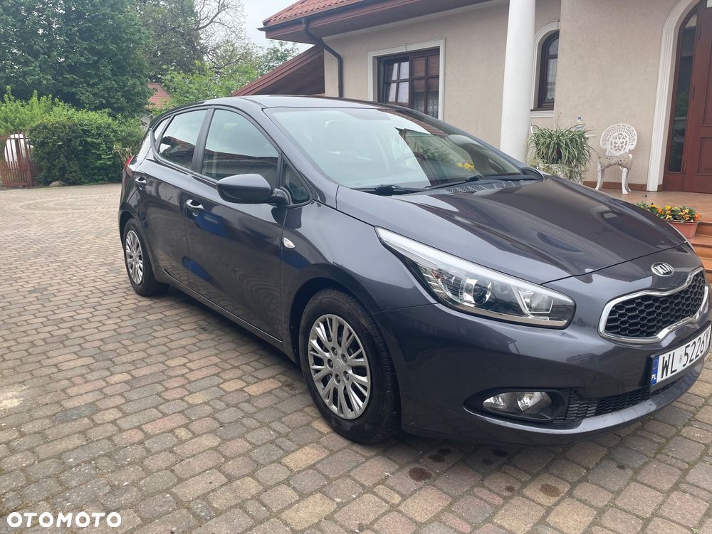 Kia Ceed 1.6 CRDi 115 ISG Vision - 20