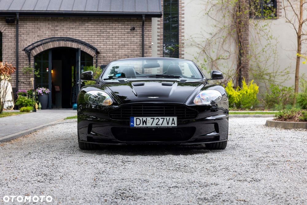 Aston Martin DBS - 9