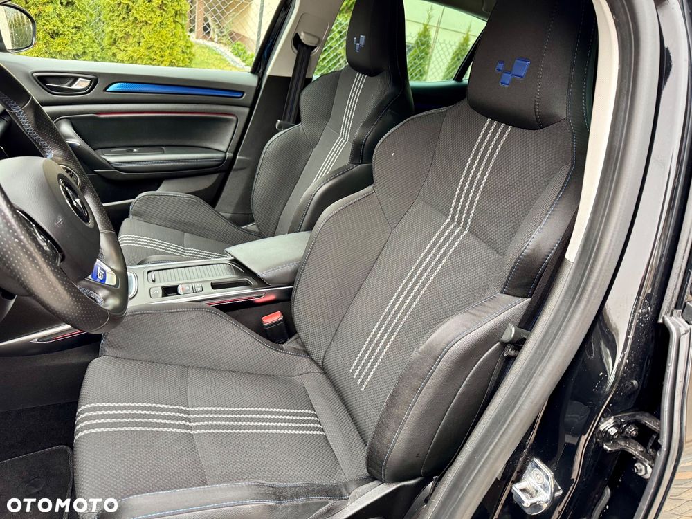 Renault Megane ENERGY TCe 205 EDC GT - 14