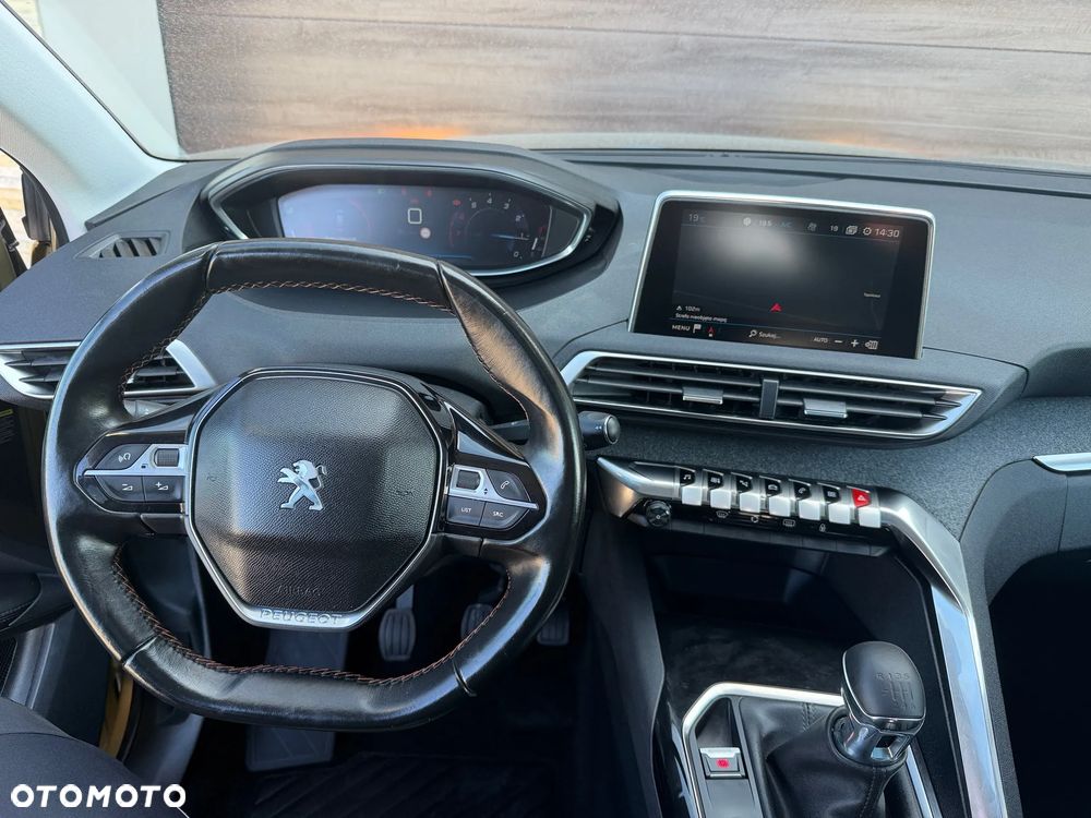 Peugeot 3008 - 22