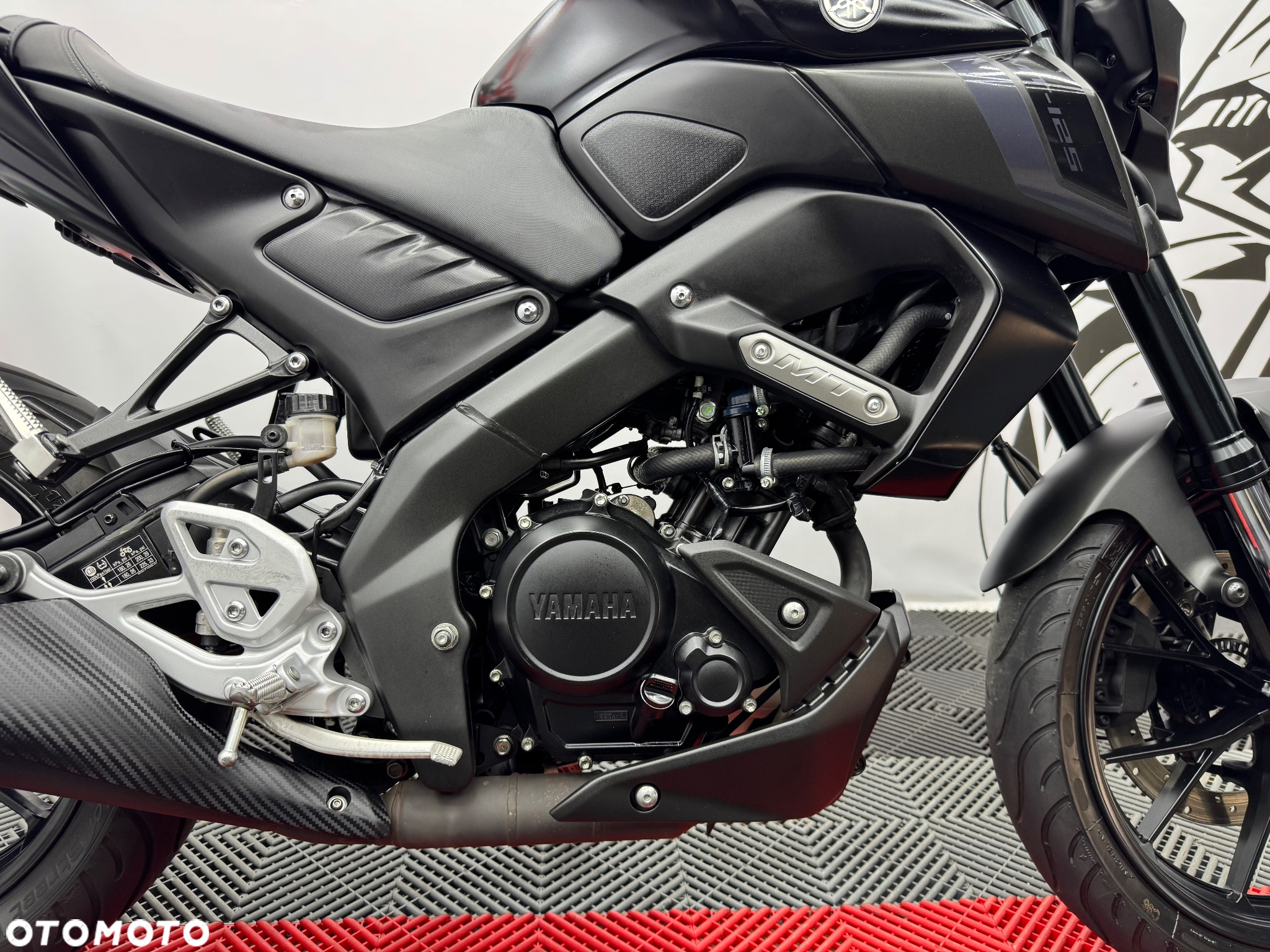 Yamaha MT - 33