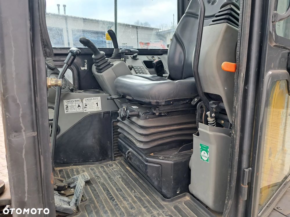 Bobcat E 35 * 3 łyżki * 3.5T *szybkozłącze * dodatkowe linie hydrauliczne * 2016r KUBOTA silnik 24.4KW * zero obrys * 3130 mtg *waga 3500 kg mini KOPARKA U36 303.5 8035 ET35 EZ35 ECR 38 U35 - 20