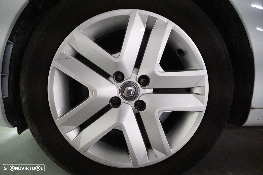 Renault Clio TCe 90 EQUILIBRE - 20