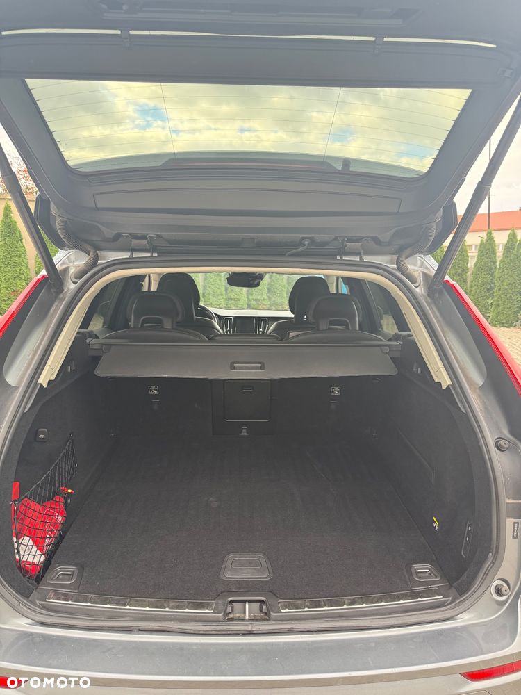 Volvo XC 60 T5 Geartronic Momentum Pro - 21