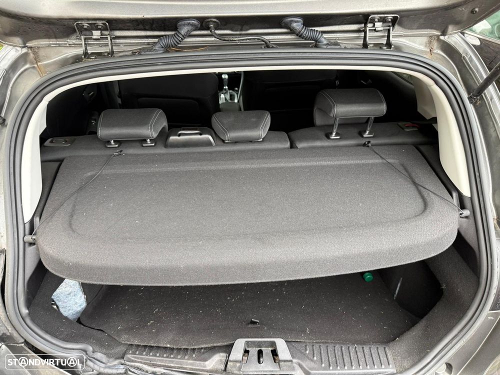 Ford Fiesta VII 1.0i Ano 2019 Para Peças - 7