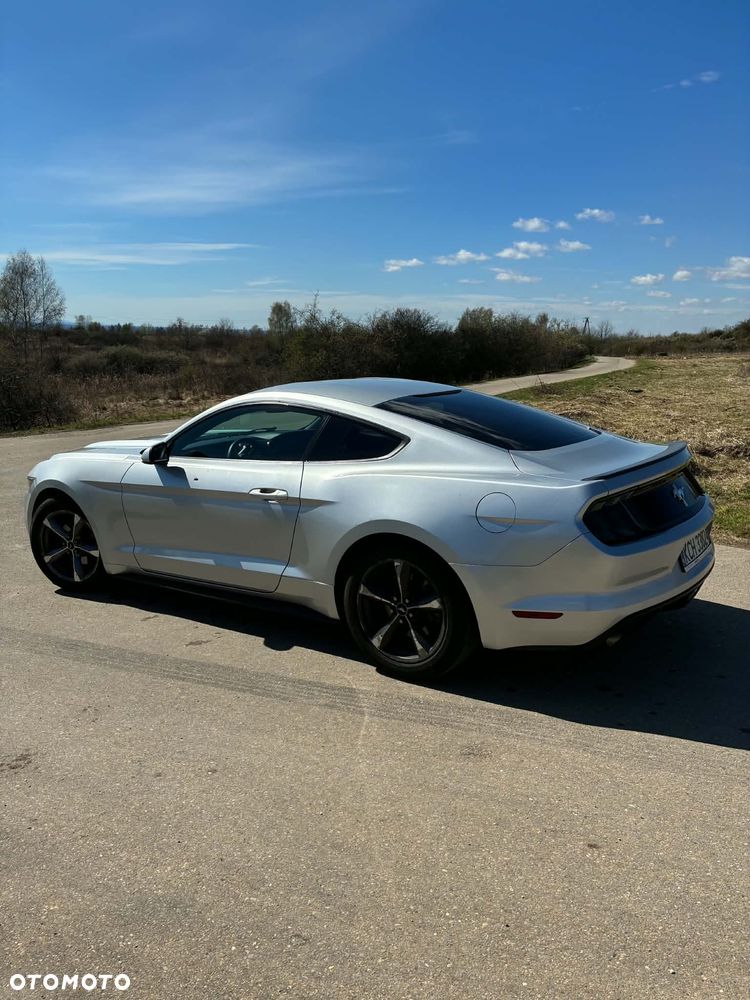 Ford Mustang 3.7 V6 - 4