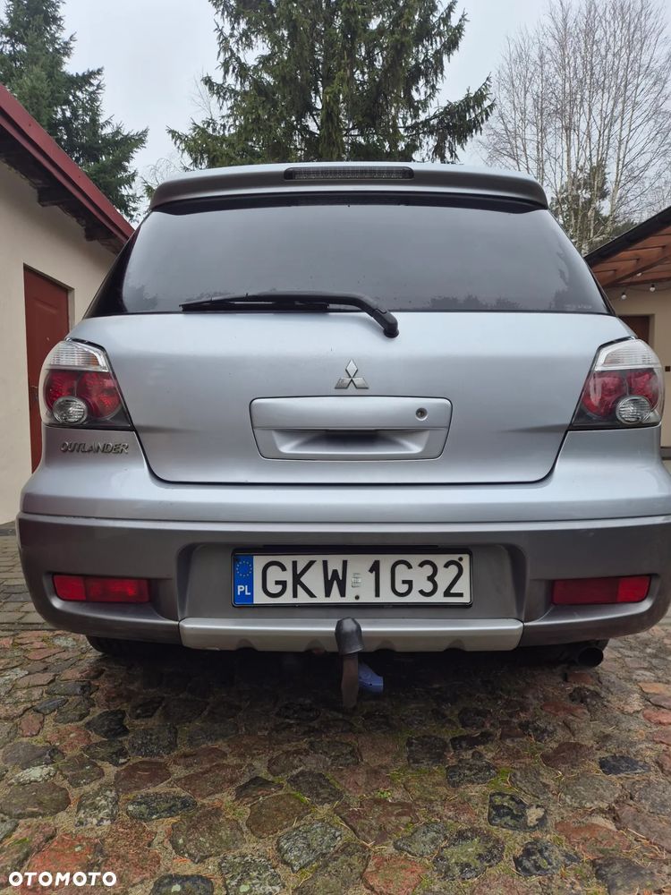 Mitsubishi Outlander 2.0 Comfort 4WD - 4