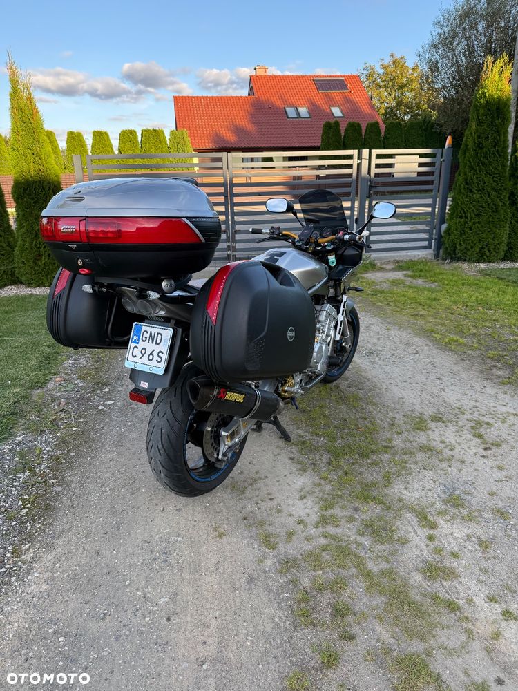 Yamaha FZS - 4