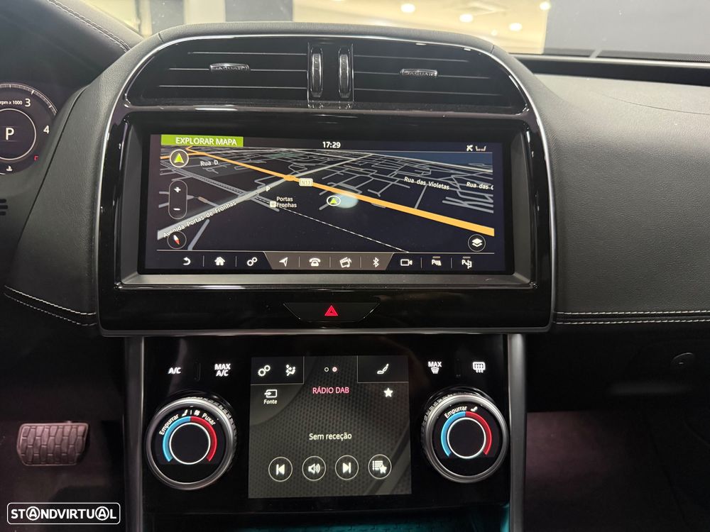 Jaguar XE D180 Aut. R-Dynamic S - 23