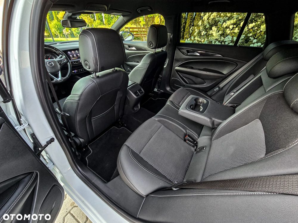 Opel Insignia - 29