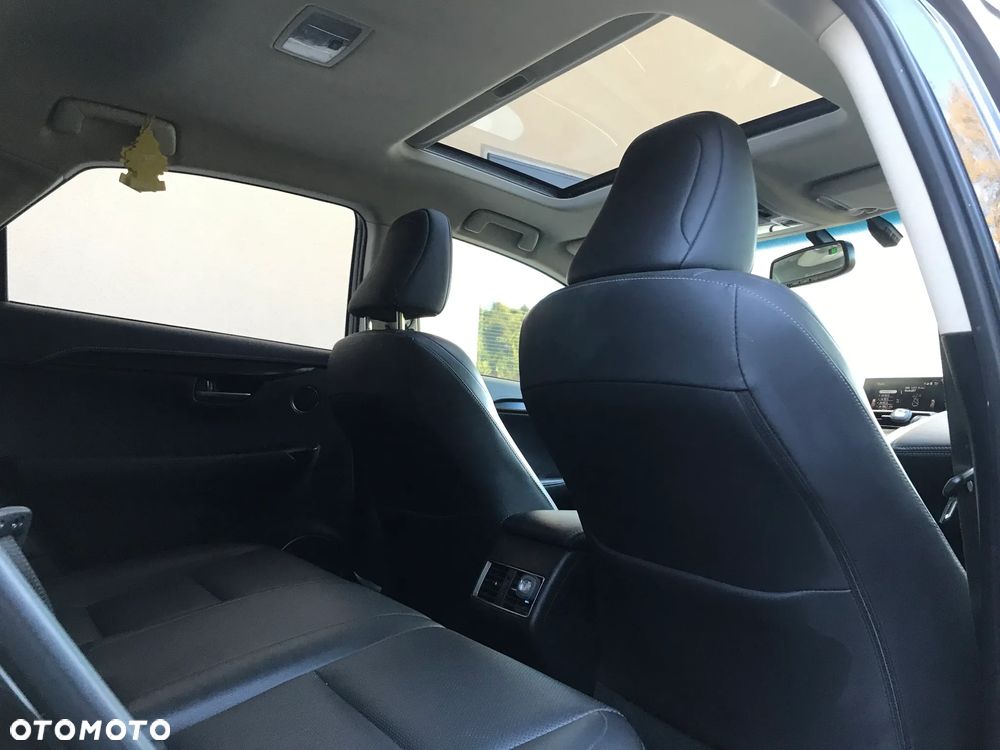 Lexus NX 200t Prestige AWD - 11