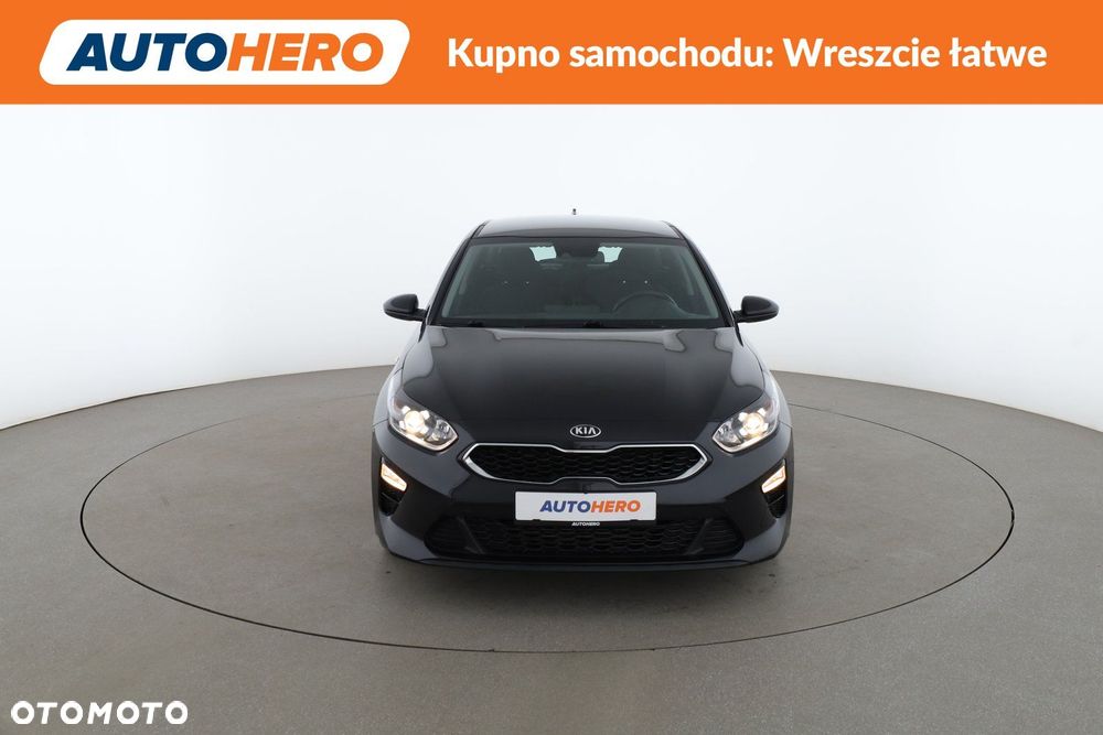 Kia Ceed - 9