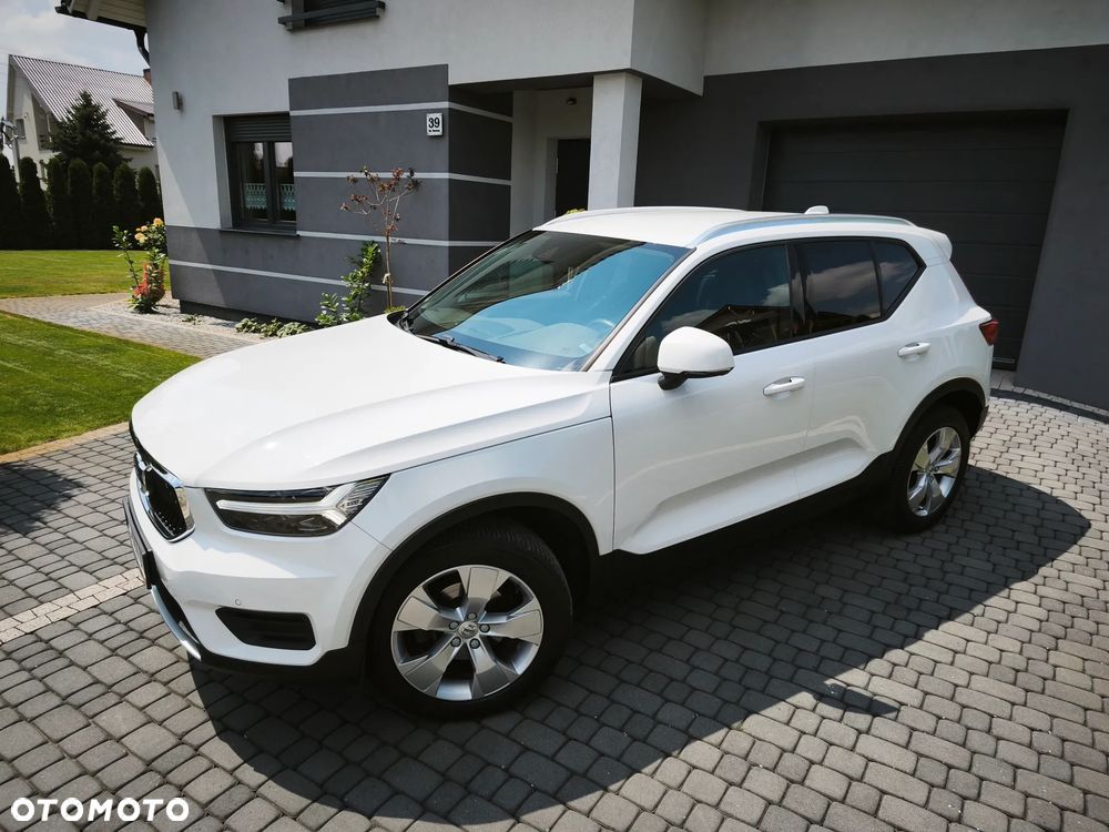Volvo XC 40 T3 Momentum - 2