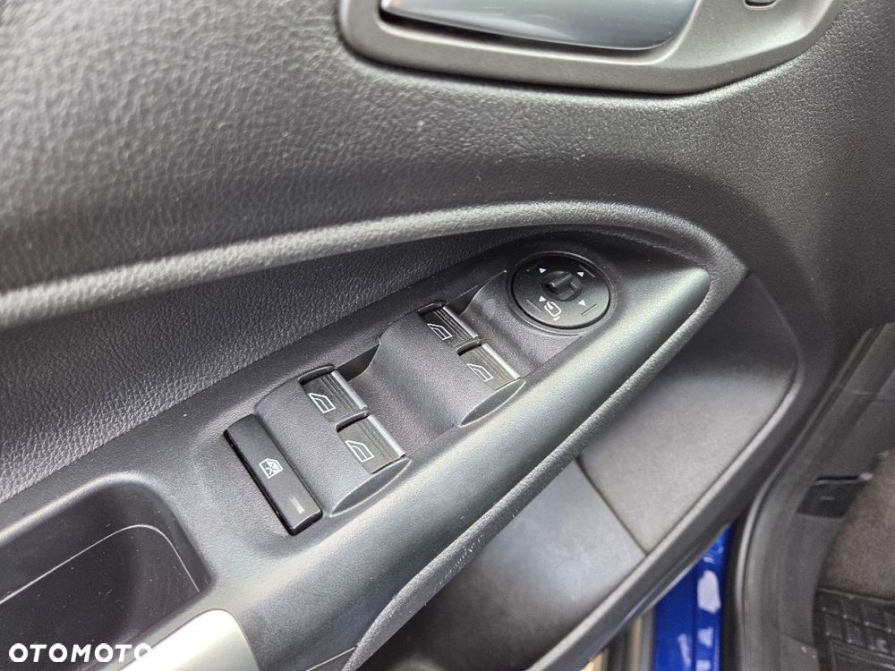 Ford Tourneo Connect - 24