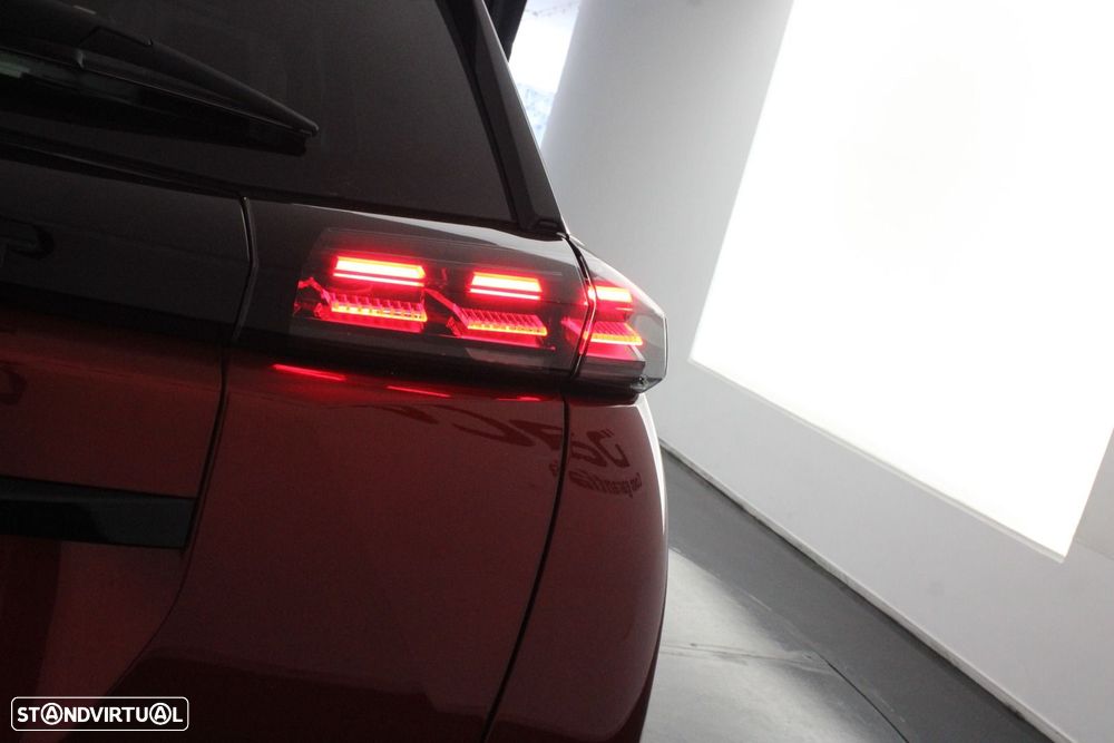 Peugeot e-2008 54 kWh Allure - 43