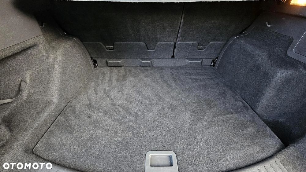 Ford Kuga 2.0 TDCi 4x4 ST-Line - 36