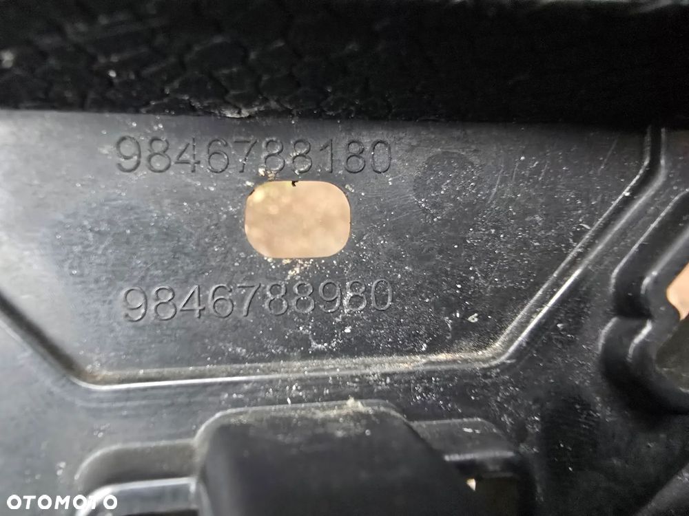 Peugeot 408 grill atrapa ładna oryginał - 3