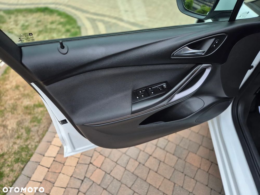 Opel Astra 1.6 D (CDTI) Start/Stop Innovation - 29