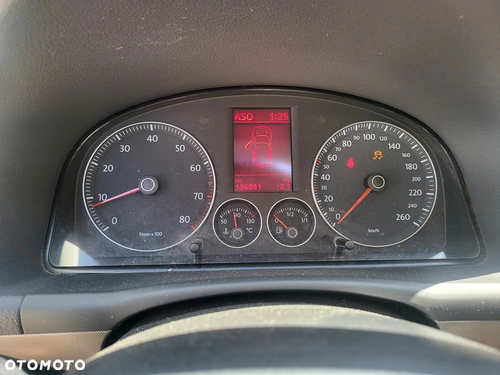 Volkswagen Touran 1.6 - 18