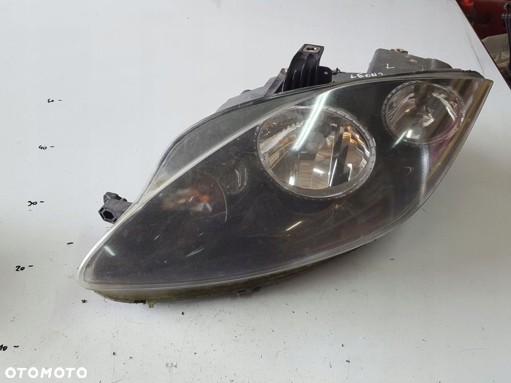 SEAT LEON 2 II LIFT 09-12r LAMPA LEWA PRZÓD ANGLIK - 1