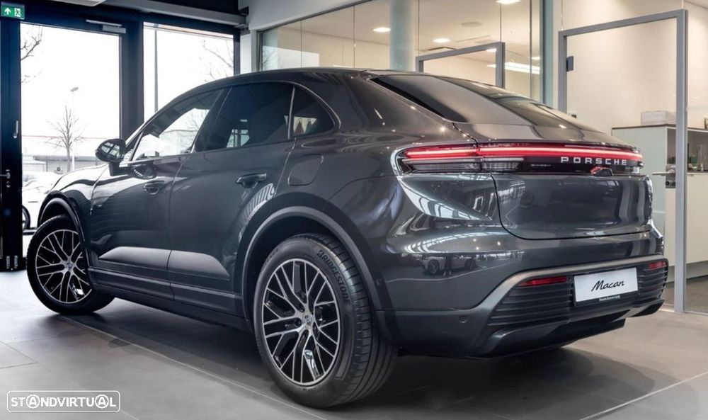 Porsche Macan Standard - 3